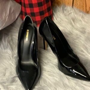 Size 7, patent leather heels